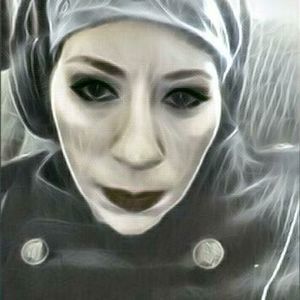 Meet your Posher, Henna